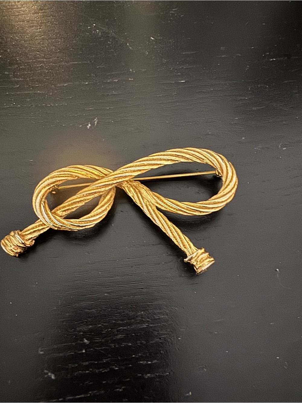 Gold Rope Bow Brooch - Designer Style Women's Jewelry - Picture 3 of 6